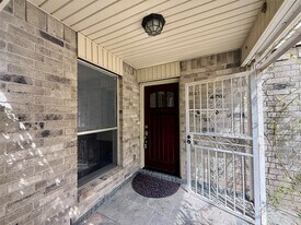 13222 Pebblewalk Cir N in Houston, TX - Building Photo