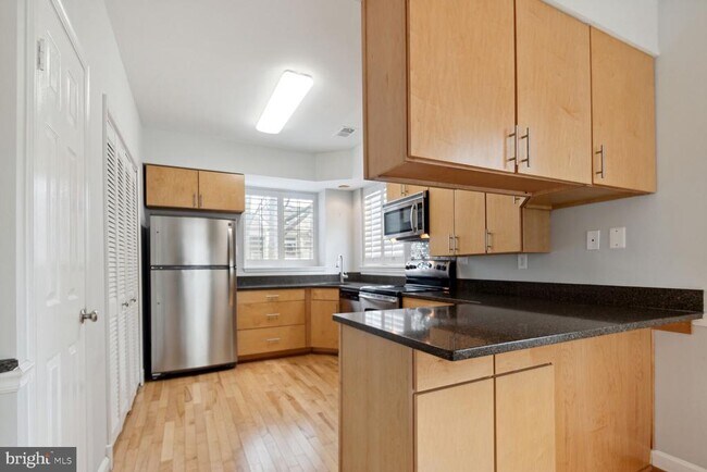 10846 Antigua Terrace-Unit -101 in Rockville, MD - Building Photo - Building Photo