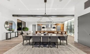 727 N Beverly Glen Blvd in Los Angeles, CA - Building Photo - Building Photo