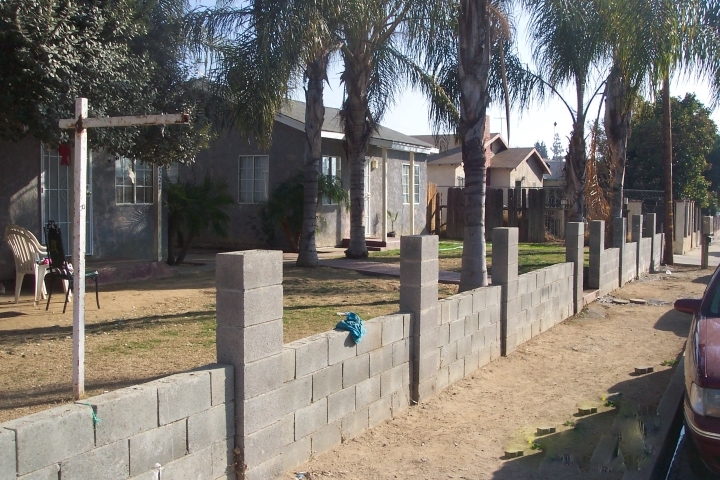 Arlington Apartments in Bakersfield, CA - Building Photo