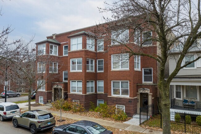 3135 W Wilson Ave in Chicago, IL - Building Photo - Building Photo