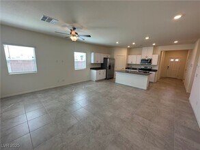 1621 Pinedale St in Pahrump, NV - Building Photo - Building Photo