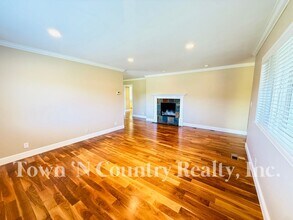 22369 Ferdinand Ct in Salinas, CA - Building Photo - Building Photo