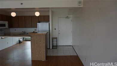 98-402-402 Koauka Loop in Aiea, HI - Building Photo - Building Photo