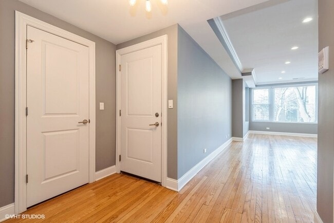 5627 N Bernard St in Chicago, IL - Building Photo - Building Photo
