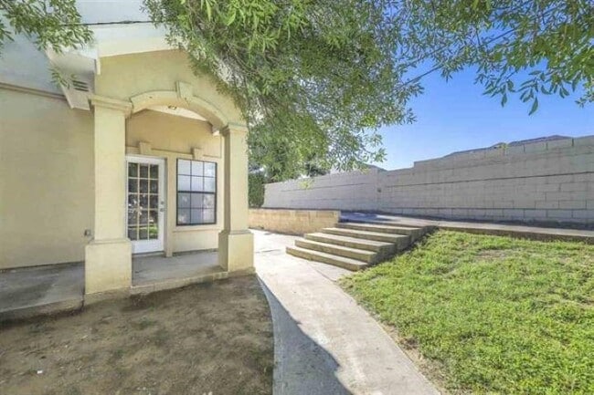 411 Shiloh Dr in Laredo, TX - Building Photo - Building Photo