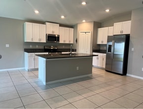 12747 Weston Oaks Ln in Riverview, FL - Building Photo - Building Photo