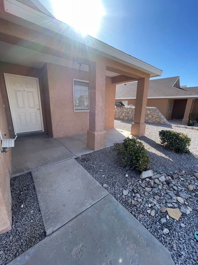 5179 Arena Dr in Las Cruces, NM - Building Photo - Building Photo