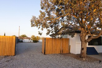 3847 Balsa Ave in Yucca Valley, CA - Building Photo - Building Photo