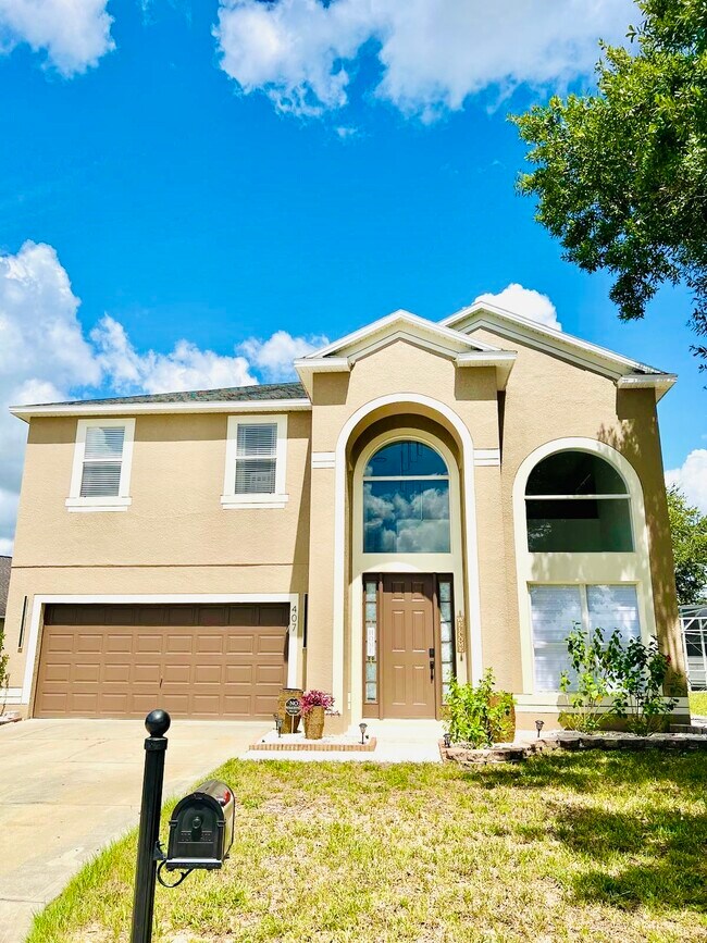 property at 407 Knollwood Dr