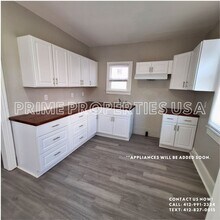 1916 Constitution Blvd, Unit Front in New Kensington, PA - Building Photo - Building Photo