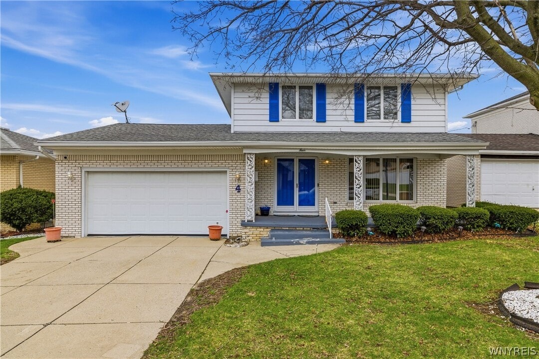 4 Villa Moraine Dr in Buffalo, NY - Building Photo