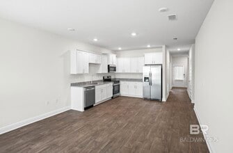 13793 Shea Cir in Foley, AL - Foto de edificio - Building Photo