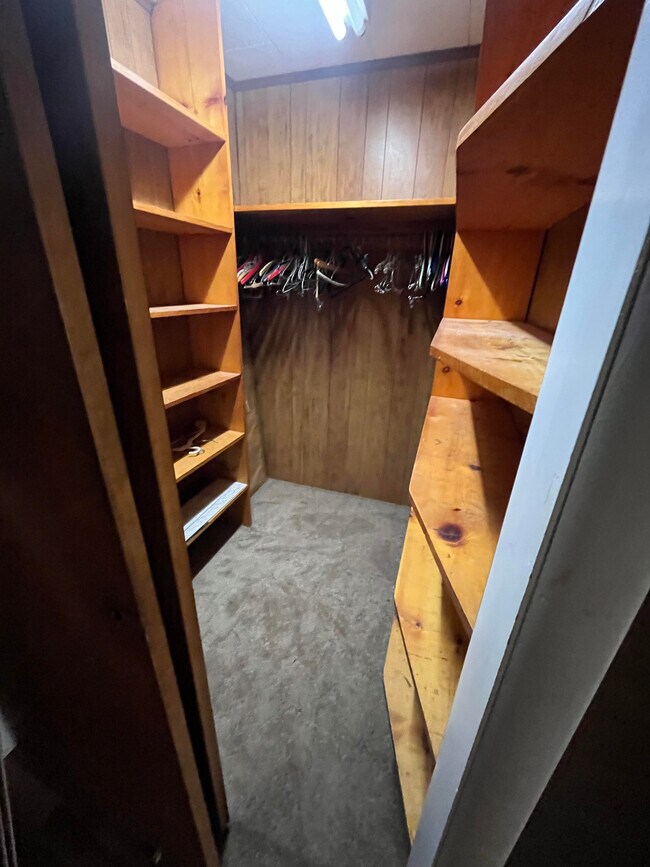 15 Williams St, Unit #1 in Edwardsville, PA - Building Photo - Building Photo