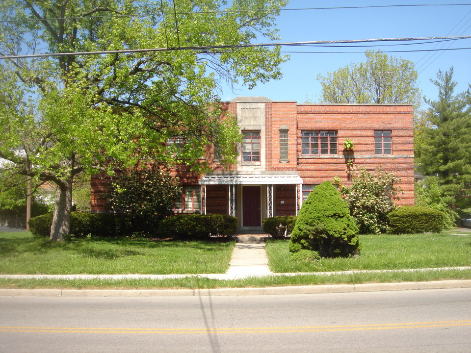 3130 Werk Rd in Cincinnati, OH - Building Photo