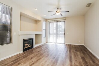 6601 W Lawrence Ln in Glendale, AZ - Building Photo - Building Photo