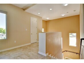 923 College Ave-Unit -207 in Fort Worth, TX - Building Photo - Building Photo