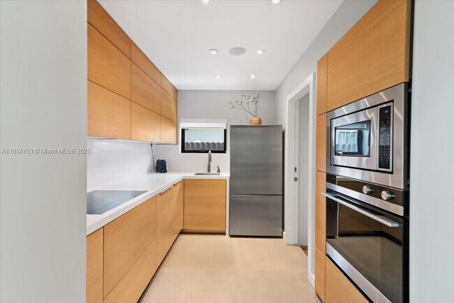 property at 308 S 26th Ave