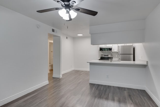 Pebble Creek in Mesa, AZ - Building Photo - Interior Photo