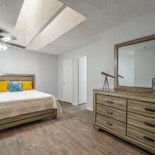 Lakebridge Townhomes in Houston, TX - Building Photo - Building Photo