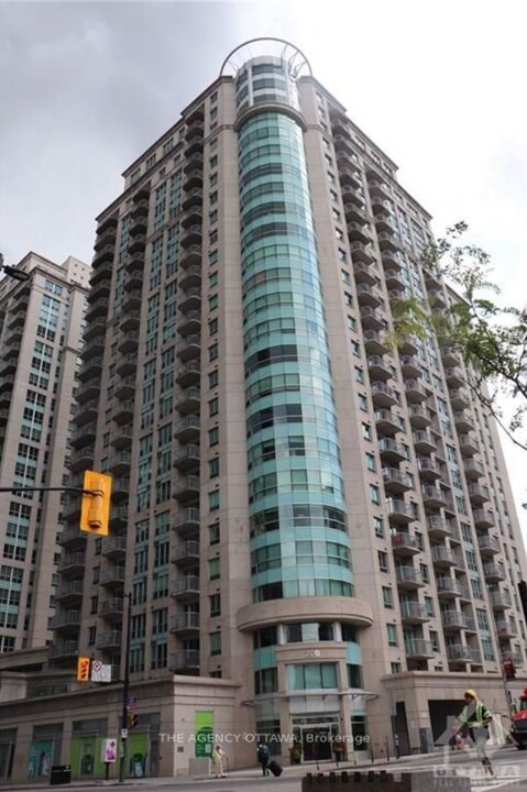 200 Rideau St in Ottawa, ON - Building Photo