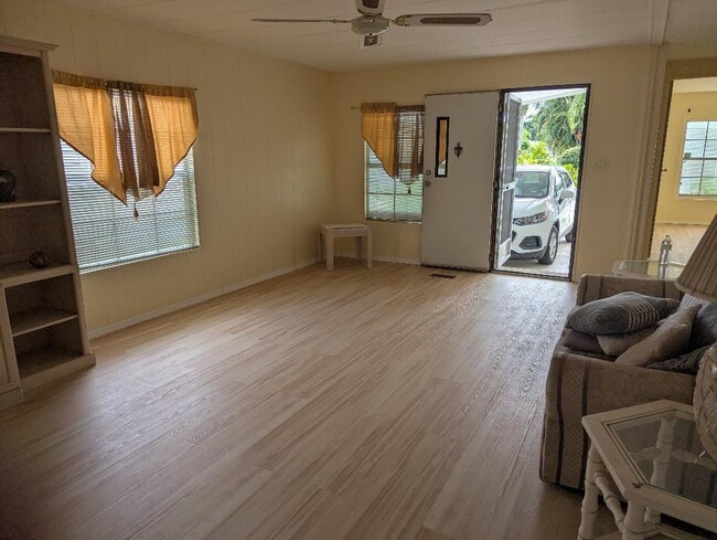 71 W Caribbean in Port St. Lucie, FL - Building Photo - Building Photo