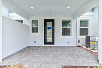 4093 Longwood Lake Sq in Westlake, FL - Building Photo - Building Photo
