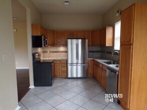 828 Wisconsin St in Geronimo, OK - Building Photo - Building Photo