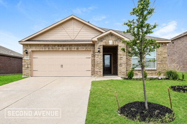 property at 2025 Erlinda Dr