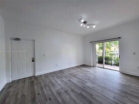 7200 NW 114th Ave in Doral, FL - Building Photo