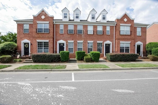 property at 6930 Creft Cir