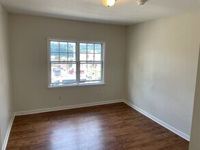 907 West St, Unit 1 in Homestead, PA - Building Photo - Building Photo