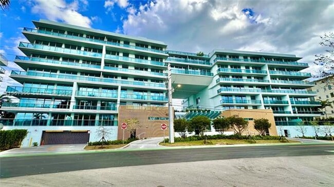 property at 9201 E Bay Harbor Dr