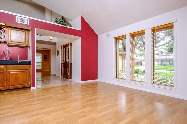 property at 2520 Hadley Cir