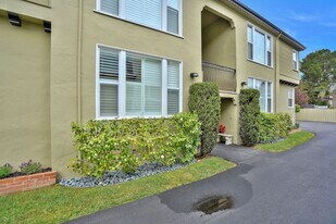 16 W Bellevue Ave in San Mateo, CA - Building Photo