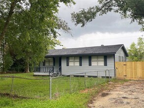 518 Big Deer Dr in Crosby, TX - Building Photo - Building Photo