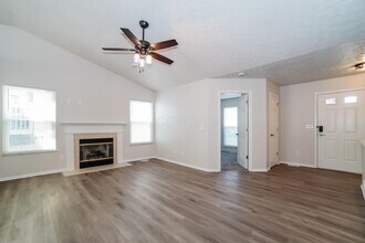 1087 Lavender Ln in Columbus, OH - Building Photo - Building Photo