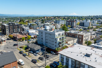 4409 California Ave SW in Seattle, WA - Building Photo - Building Photo