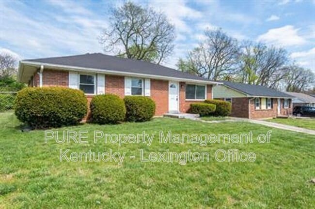 633 Carver Rd in Lexington, KY - Building Photo - Building Photo