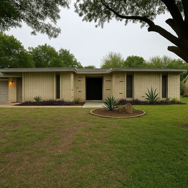 5227 Galahad Dr in San Antonio, TX - Building Photo - Building Photo