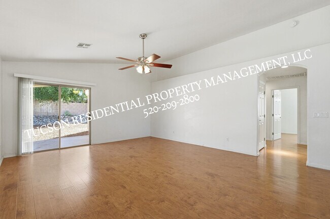 2440 N Creek Vista Dr in Tucson, AZ - Building Photo - Building Photo