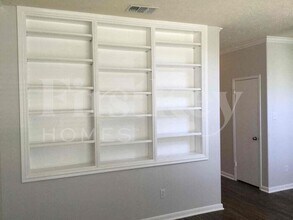 9131 Landry Blvd in Spring, TX - Building Photo - Building Photo