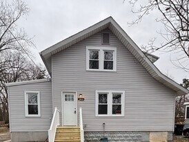 2410 Cedar Ave in Berlin, NJ - Building Photo