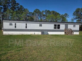 5260 US-17 in Green Cove Springs, FL - Building Photo