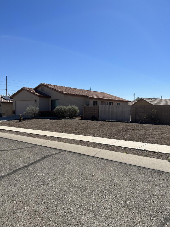 2912 N Xochi Pilli Dr in Tucson, AZ - Building Photo - Building Photo