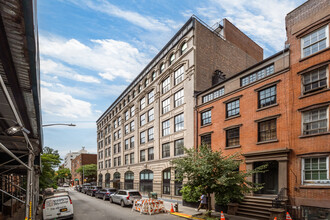 337-341 W 11th St in New York, NY - Building Photo - Building Photo