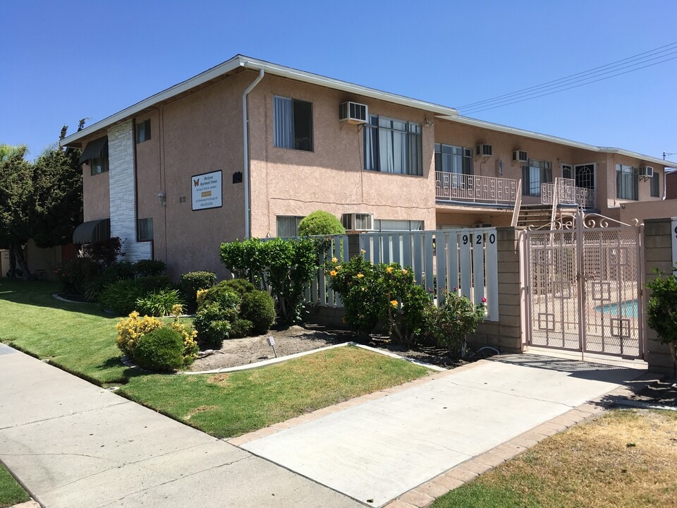 920 S Fann St, Unit C in Anaheim, CA - Building Photo
