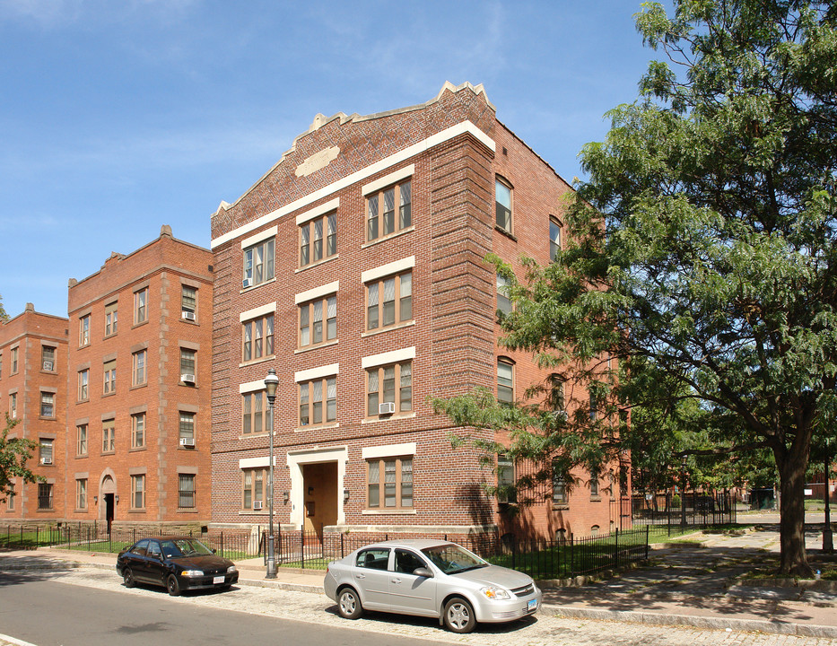 18 Congress St in Hartford, CT - Foto de edificio