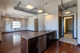 The Detroit Lofts in Tulsa, OK - Building Photo - Building Photo