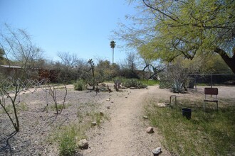 962 E Graybill Dr in Tucson, AZ - Building Photo - Building Photo